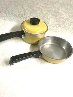 CLUB Aluminum Skillet & Lid  6" Yellow
